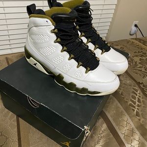 Jordan Retro 9